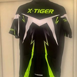 Men’s padded cycling bib and shirt